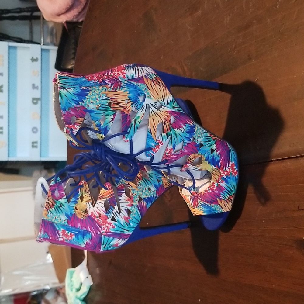 Qupid Abstract Multi Colored Gladiator Heels - image 3